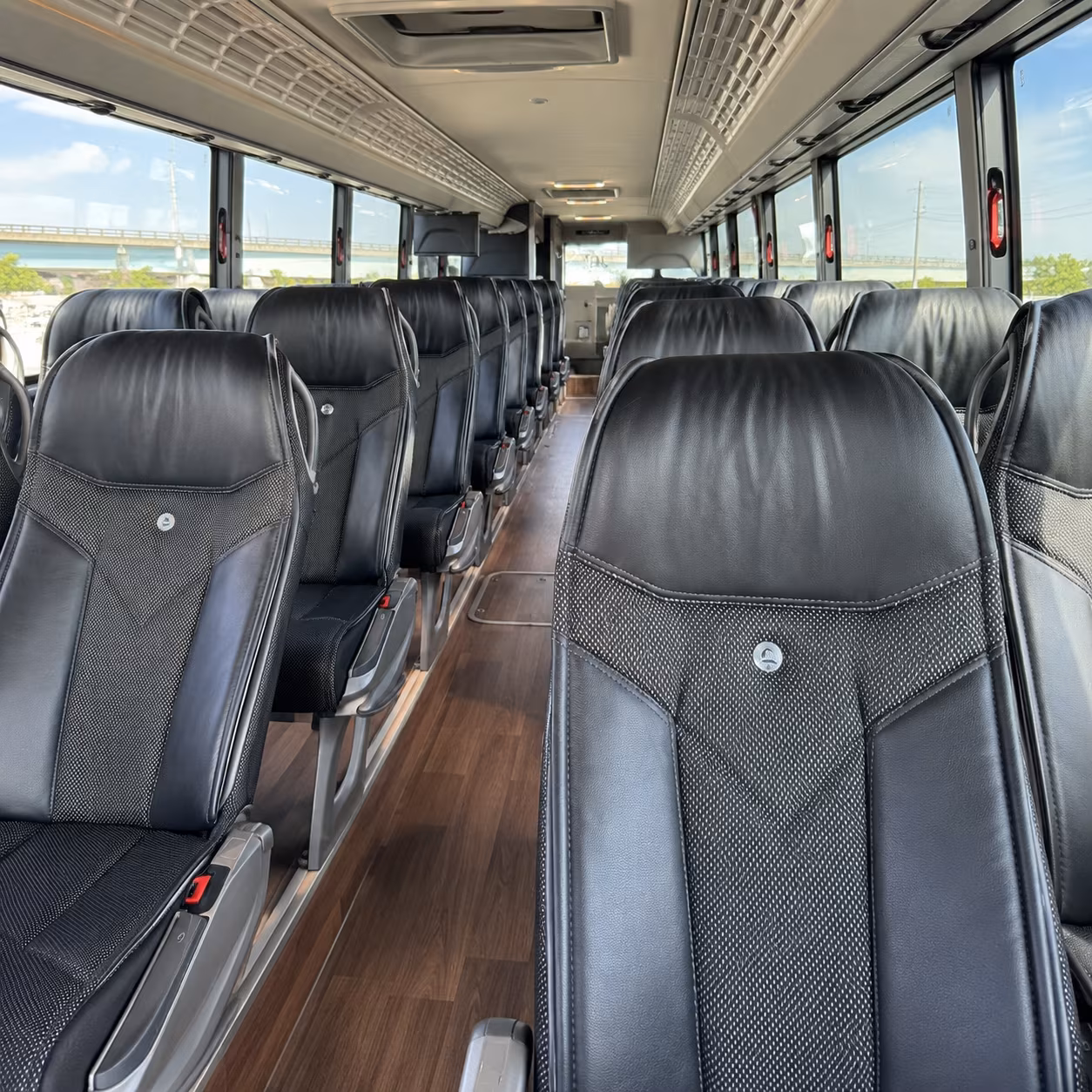 charter buses for corporate wine events and group outings near garden grove