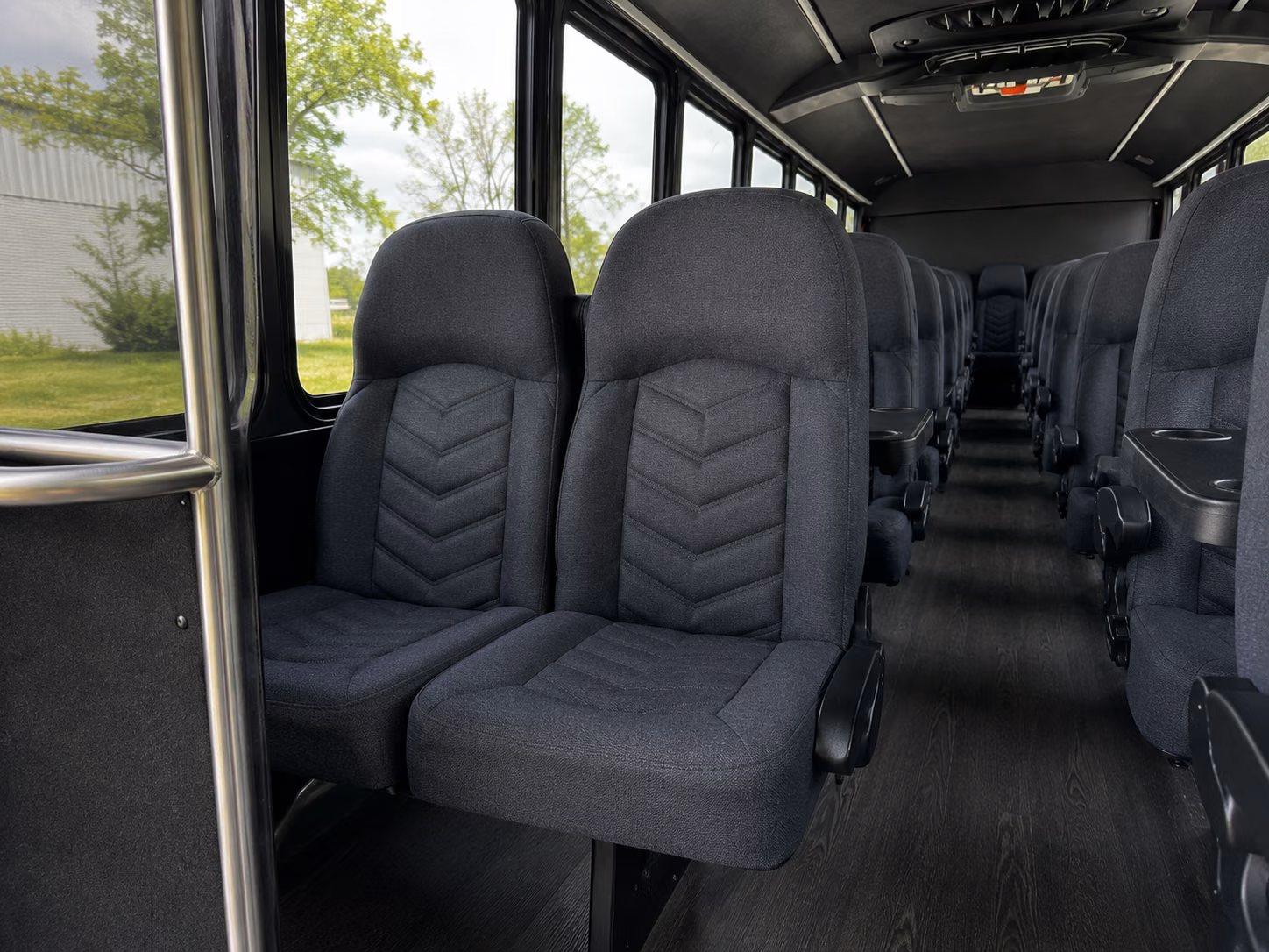 charter buses to sofi stadium for rams and chargers games