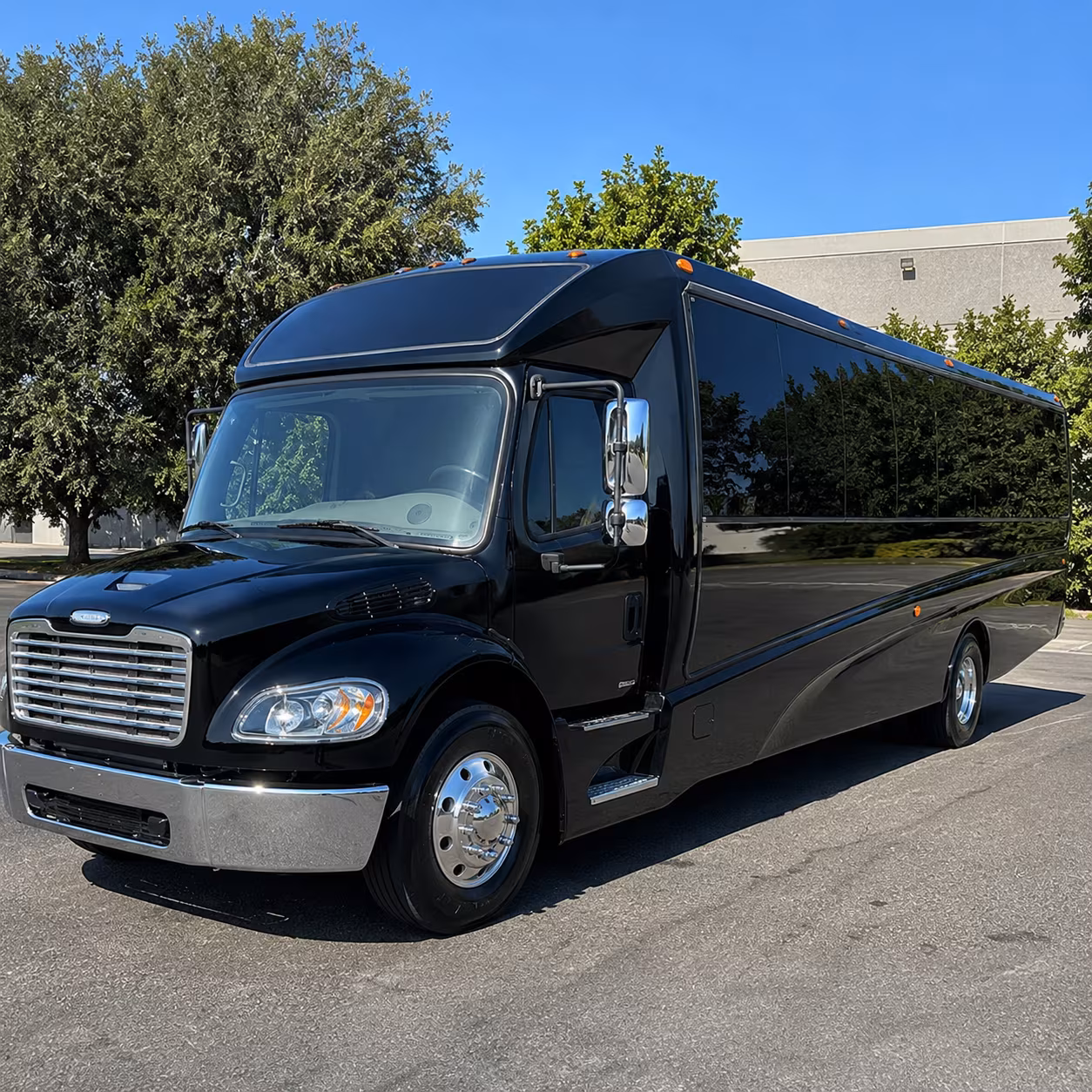 garden grove 18 passenger minibus