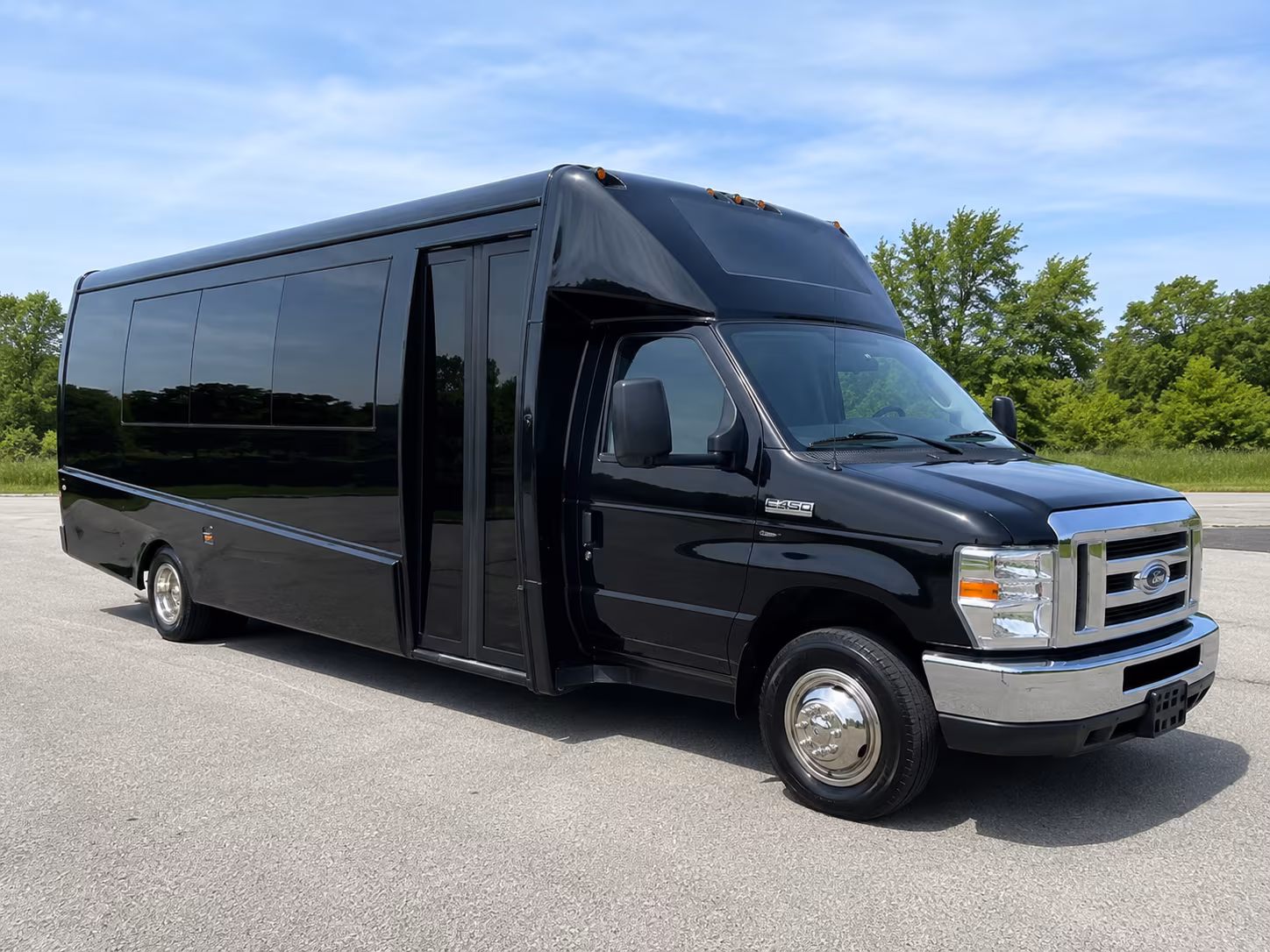 minibuses for garden grove school field trips to anaheim destinations