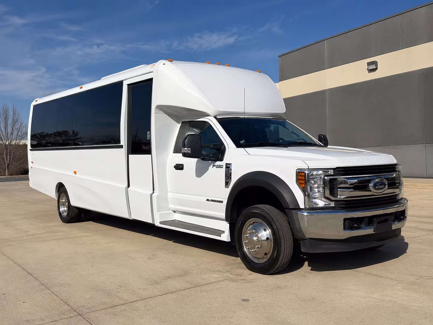 wedding shuttle buses and ceremony transportation in garden grove